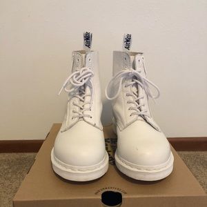 Dr Martens Pascal w zip Boot White 10